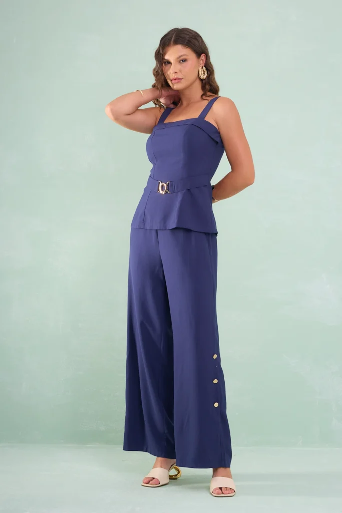 Calça Wide Leg Com Abotoamento Lateral Viscose