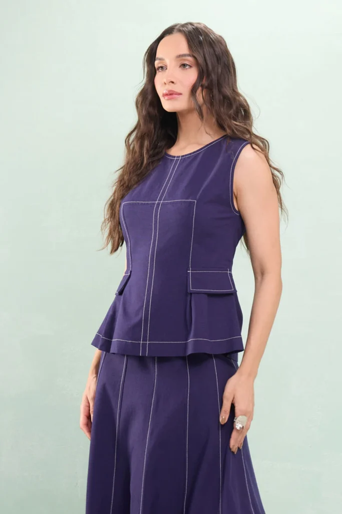 Blusa Com Lapela e Pesponto Alfaiataria