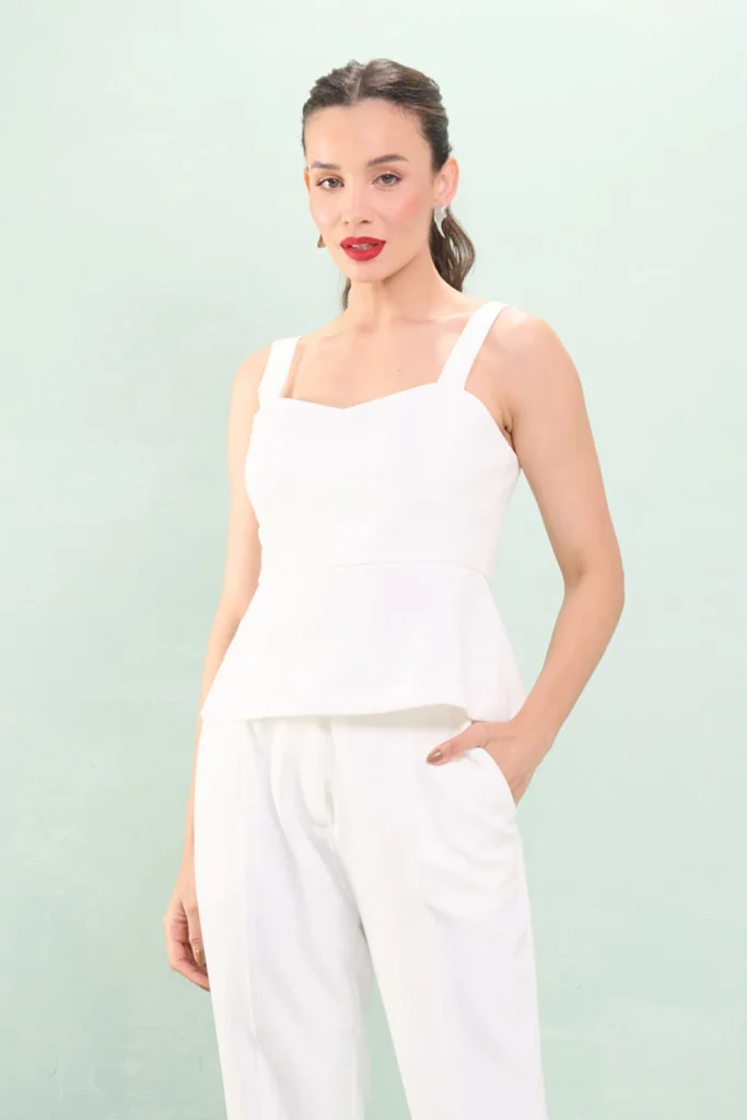 Blusa Alça Larga Peplum Alfaiataria