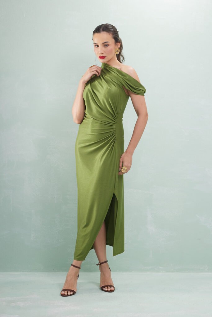 Vestido Midi Decote Assimétrico Malha Viscose